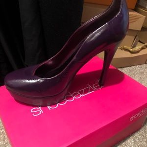 Purple pumps